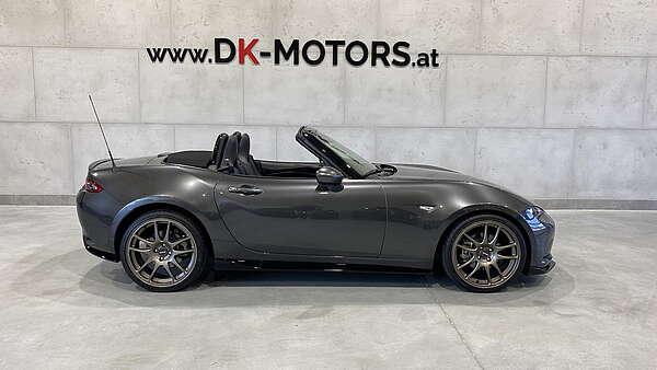 Mazda MX-5 Revolution 184 Soft Top Foto 0