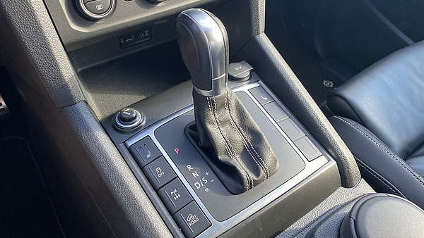 VW Amarok Double Cab Aventura 3,0 TDI 4Motion Aut. Foto 16