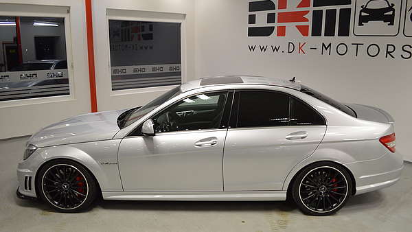 Mercedes C63 AMG Limo silber Foto 2