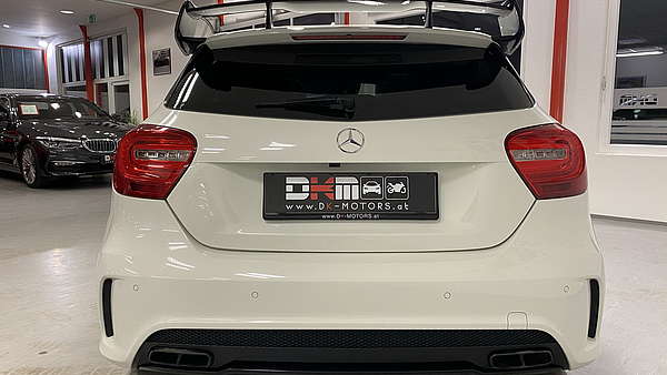 Mercedes A45 AMG 4Matic Turbo Performance Foto 4