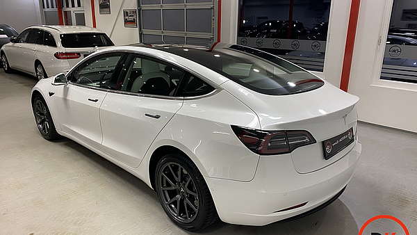 Tesla Model 3 Long Range AWD 2020 Foto 2