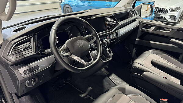 VW Multivan T6.1 2.0 TDI 4Motion DSG Highline 2022 Foto 13
