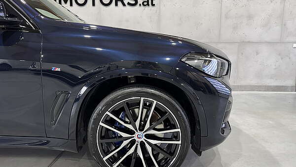 BMW X5 30d xDrive G05 M-Sport Carbon Schwarz 2022 Foto 11