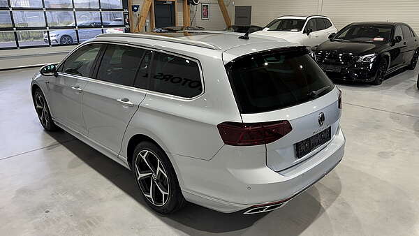 VW Passat Kombi 2.0 TDI DSG R-Line 2023 Nr.2 Foto 4