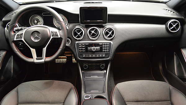 Mercedes A250 4-Matic AMG Foto 9