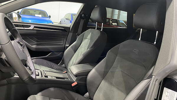 VW Arteon SB R-Line 2.0 TDI DSG 4Motion Foto 13