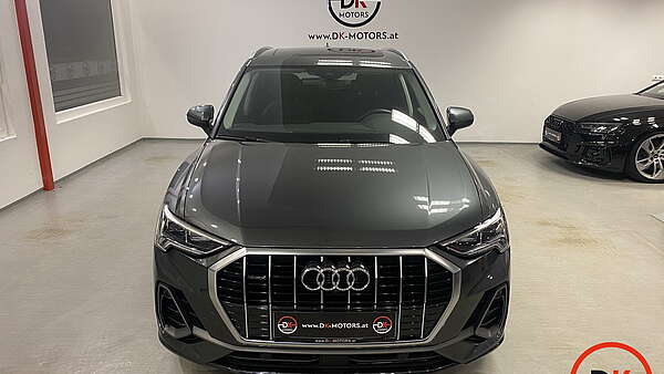 Audi Q3 40 TDI quattro S-Tronic S-Line Foto 10