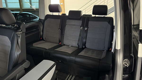 VW Multivan T6.1 2.0 TDI 4Motion DSG Highline 2022 Foto 16