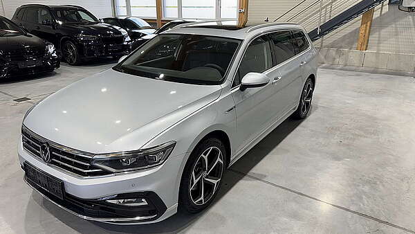 VW Passat Kombi 2.0 TDI DSG R-Line 2023 Nr.2 Foto 5