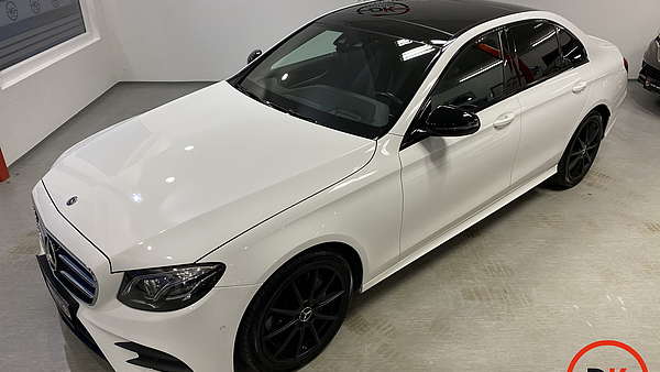 Mercedes E 220d 4Matic AMG Line Foto 10