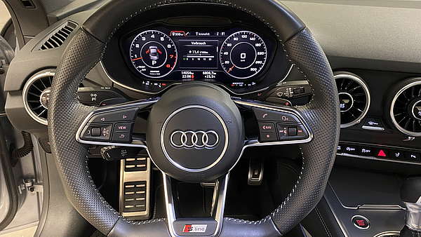 Audi TT Quattro 2.0 TFSI S-Tronic S-Line Foto 23