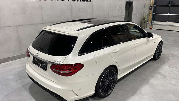 Mercedes C43 AMG Kombi Foto 2