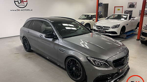 Mercedes C63 AMG T Modell Performance Foto 5