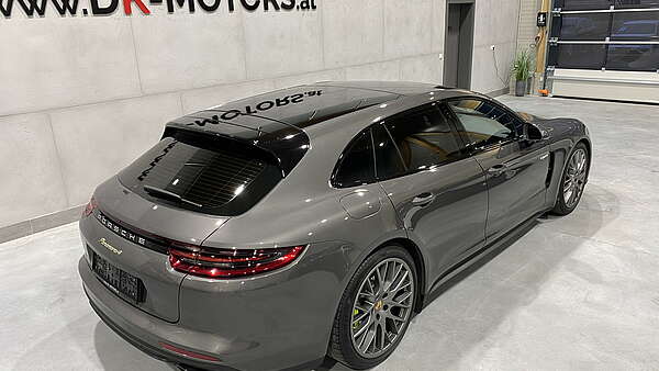 Porsche Panamera 4 e-Hybrid Sport Turismo Foto 9