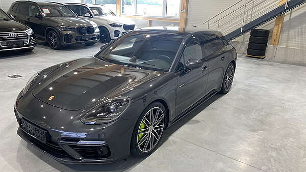 Porsche Panamera Turbo S e-Hybrid PHEV Sport Turismo Foto 5