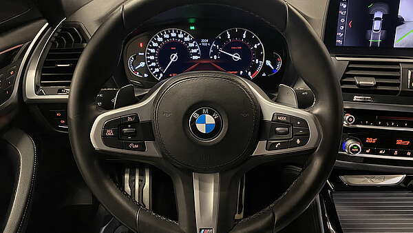 BMW X4 20d xDrive Autm. M-Paket 2018er Foto 31