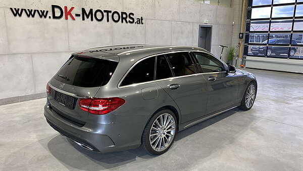 Mercedes T-Modell C220d 4Matic AMG Line Foto 2