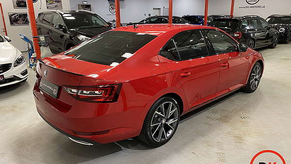 Skoda Superb Sportline 2.0 TDI DSG 4x4 Foto 7