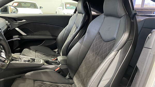 Audi TT 40 TFSI Competition S-Tronic (Facelift) Foto 16