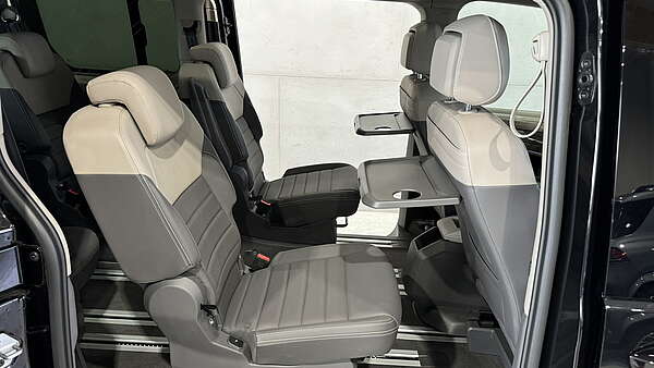 VW Multivan T7 1,4 TSI DSG Energetic eHybrid LR Foto 23