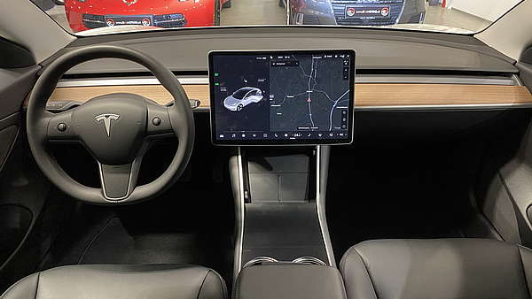 Tesla Model 3 Standard Range Foto 32