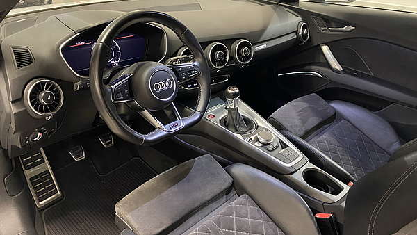 Audi TTS 8S 2.0 TFSI Quattro Handschalter Foto 10