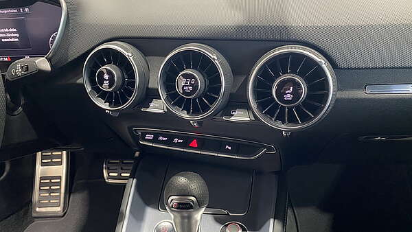 Audi TT 40 TFSI Competition S-Tronic (Facelift) Foto 18