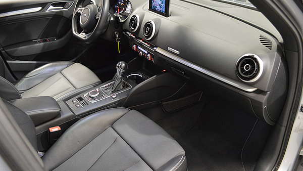 Audi A3 Sportback Sport Quattro S-Tronic 2.0 TDI Foto 10