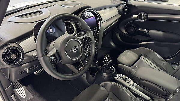 MINI Cooper S Aut. John Cooper Works Trim 2024 Foto 16