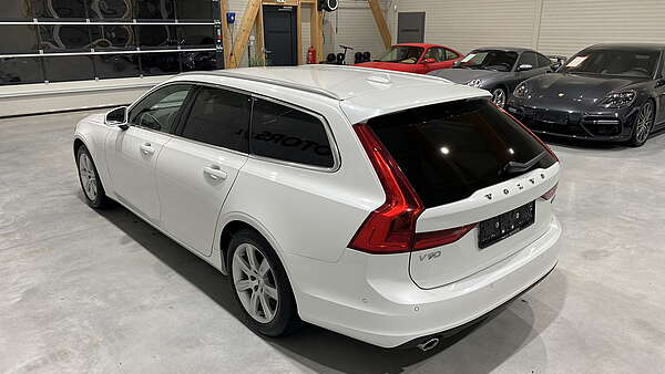 Volvo V90 D3 AWD Momentum Aut. Foto 4