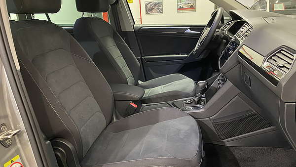 VW Tiguan 2.0 TDI DSG Highline R-Line Foto 26