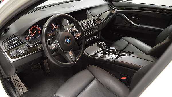BMW 535d xDrive M-Paket Autm. Foto 12