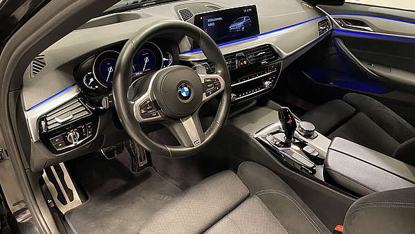 BMW 520d xDrive Autm. Touring M-Paket (G31) Foto 22