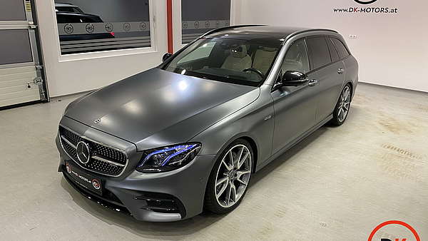 Mercedes E43 AMG T-Modell Designo Foto 12