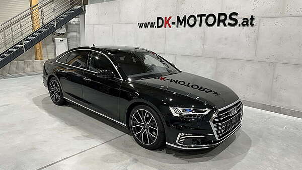 Audi A8 60 TFSI e PHEV Quattro Foto 1
