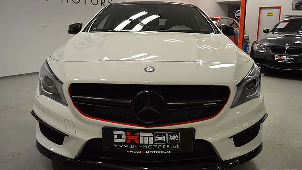 Mercedes CLA 45 AMG Shooting Brake weiss Foto 7