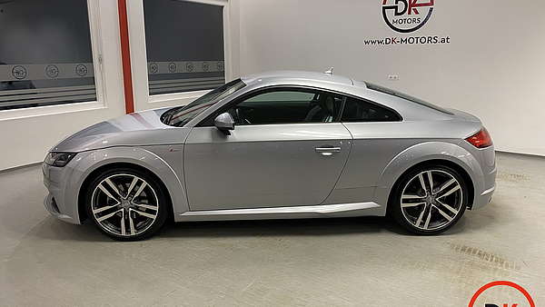 Audi TT Quattro 2.0 TFSI S-Tronic S-Line Foto 1