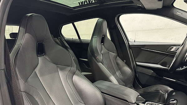 BMW M135i xDrive F40 Performance Foto 23