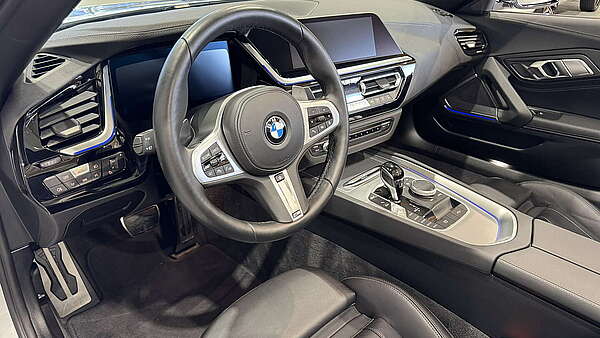 BMW Z4 M40i sDrive Aut. Glaciersilber Foto 18