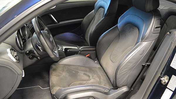 Audi TTS 8J blau Foto 8