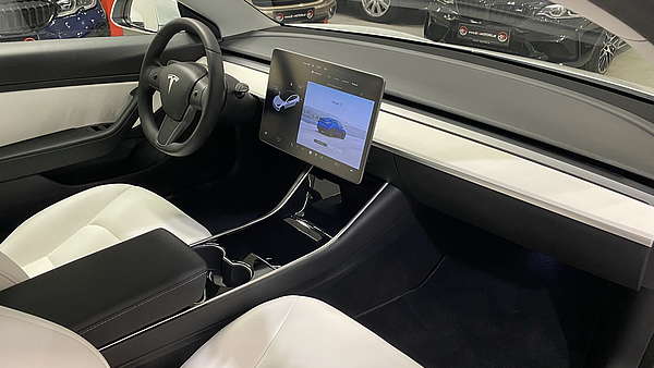 Tesla Model 3 Long Range AWD 2020 Foto 16