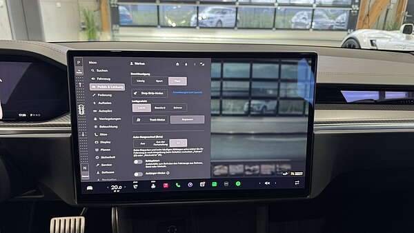 Tesla Model S Plaid 2023 Foto 26