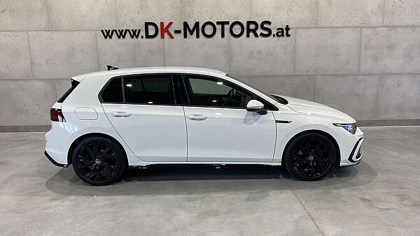 VW Golf 8 R-Line 1,5 TSI Foto 0