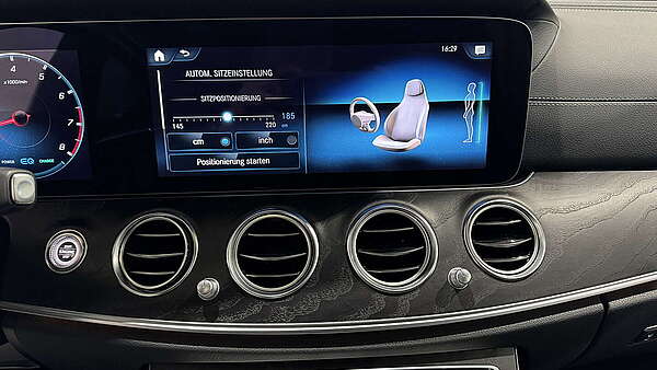 Mercedes E53 AMG T-Modell 4 Matic + Foto 37