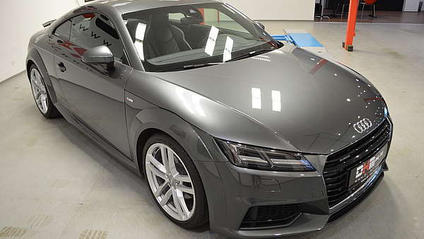 Audi TT 8S S-Line grau Foto 7