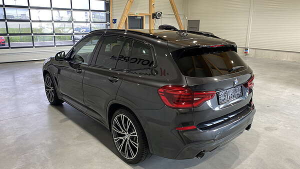 BMW X3 20d M-Paket xDrive grau 2020er Foto 6