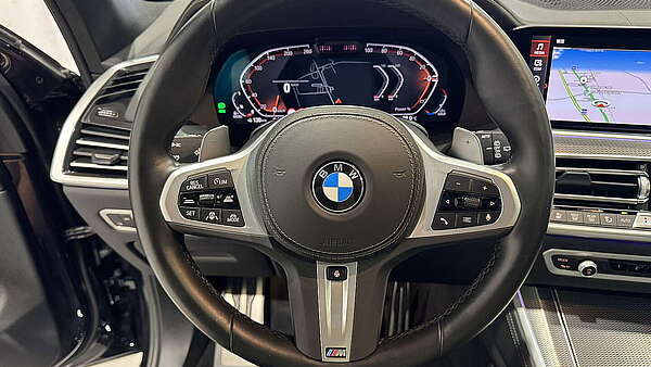 BMW X5 30d xDrive G05 M-Sport Carbon Schwarz 2022 Foto 31