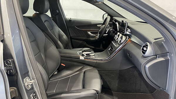 Mercedes T-Modell C220d 4Matic AMG Line Foto 15