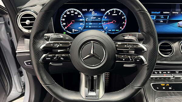 Mercedes E53 AMG T-Modell 4 Matic + Foto 32