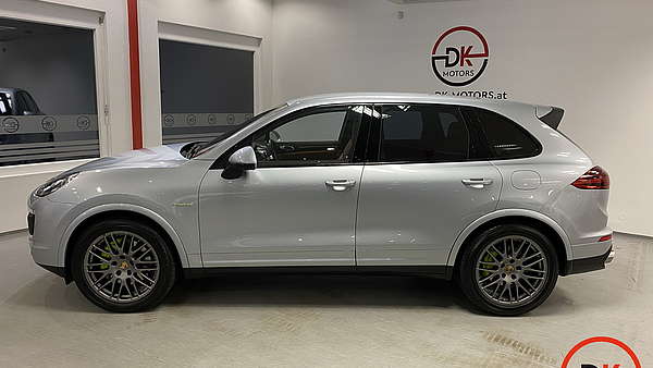 Porsche Cayenne II S PHEV Hybrid Platinum Edition Foto 1